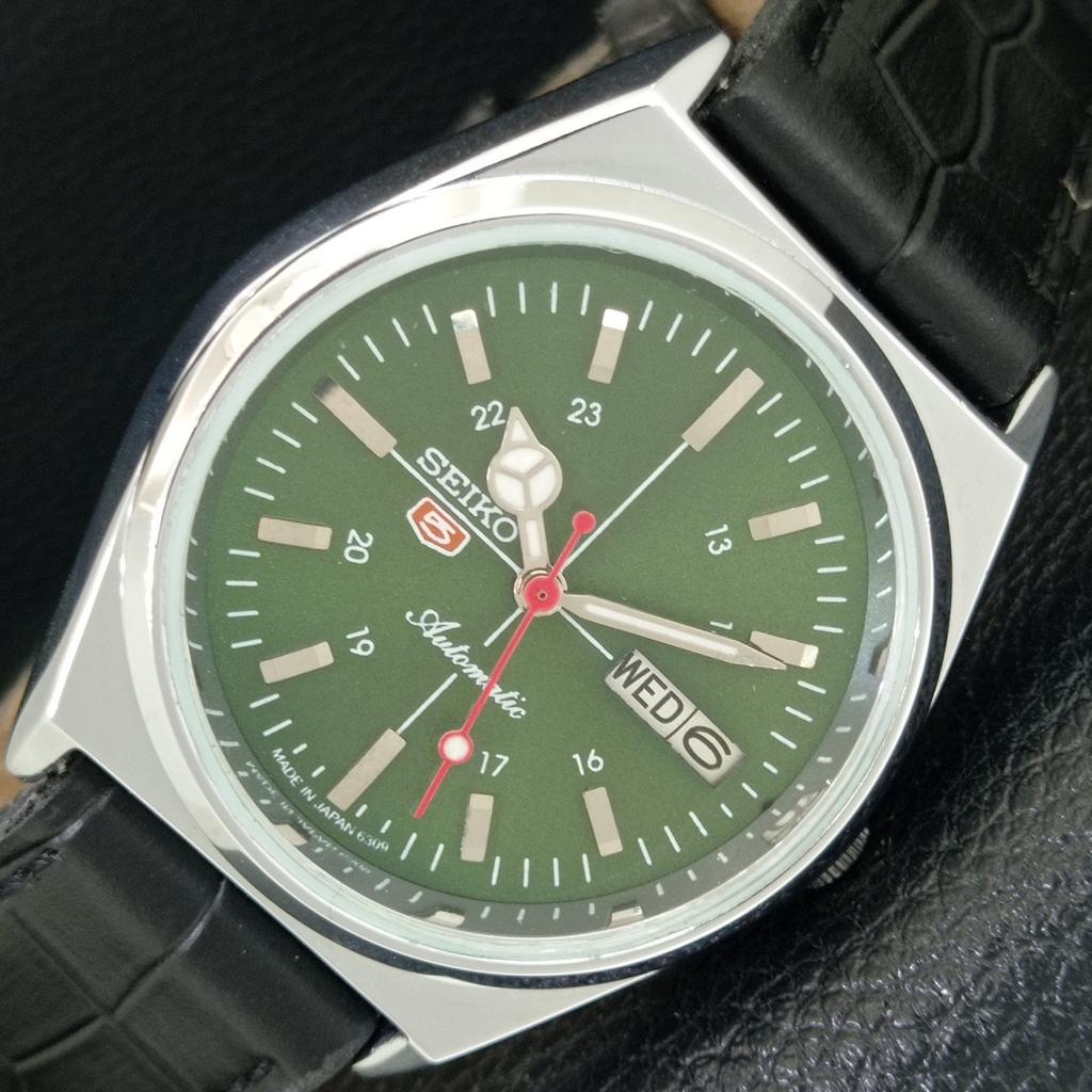 VINTAGE REFURBISHED SEIKO 5 AUTOMATIC 6309A JAPAN MENS GREEN WATCH a442870-1
VINTAGE REFURBISHED SEIKO 5 AUTOMATIC 6309A JAPAN MENS GREEN WATCH a442870-1