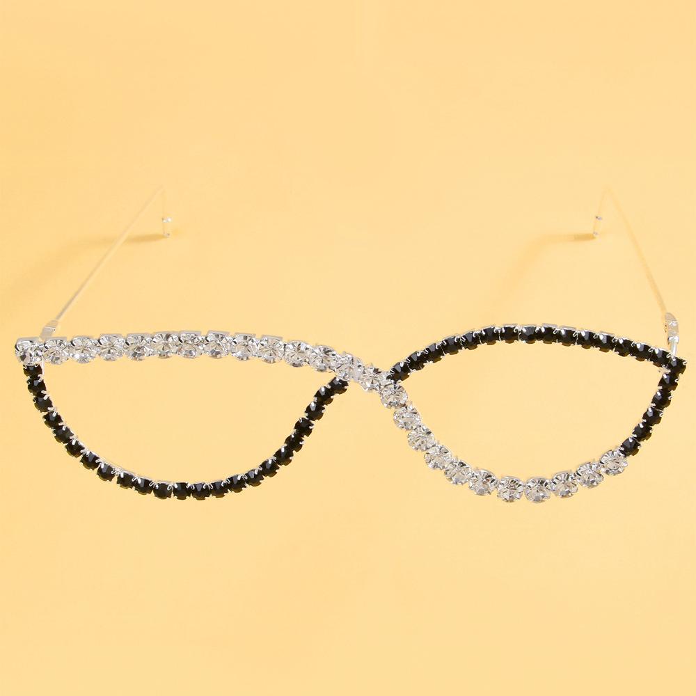 1PC new star glasses frame lensless rhinestone special-shaped fringed glasses frame street shot Eyeglass frame silver plated
1PC new star glasses frame lensless rhinestone special-shaped fringed glasses frame street shot Eyeglass frame silver plated