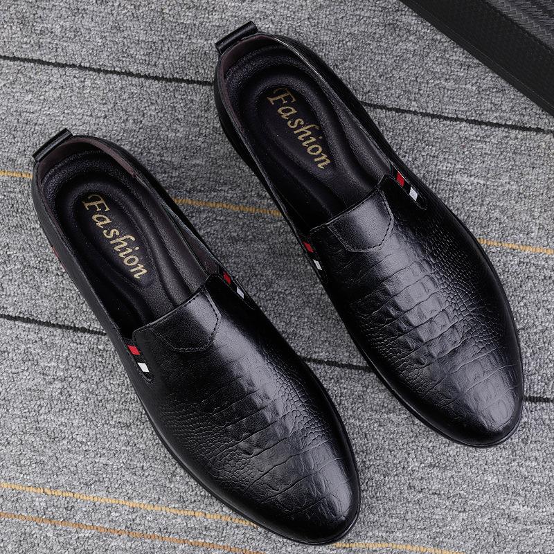 Embossed crocodile pattern business casual men s shoes round head foot shoes driving shoes lazy shoes low-top cowhide beanie shoes 37 чорний
Embossed crocodile pattern business casual men s shoes round head foot shoes driving shoes lazy shoes low-top cowhide beanie shoes 37 чорний