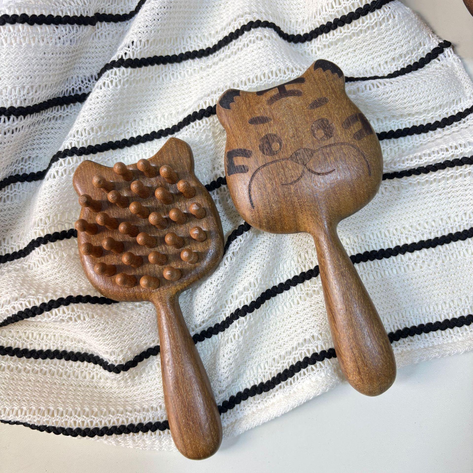 Sandalwood Cartoon Kitten Tiger Head Massage Comb - Coarse-Tooth Meridian Comb for Household Use
Sandalwood Cartoon Kitten Tiger Head Massage Comb - Coarse-Tooth Meridian Comb for Household Use
