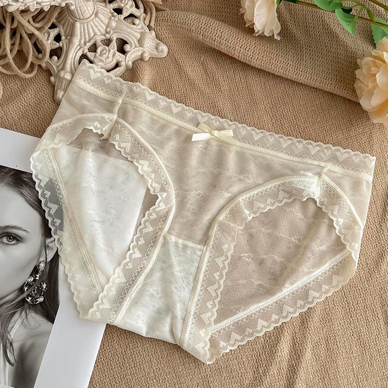 Ladies Summer New Sexy Lace Ice Silk in The Waist Without Mark Triangle Briefs XL
Ladies Summer New Sexy Lace Ice Silk in The Waist Without Mark Triangle Briefs XL