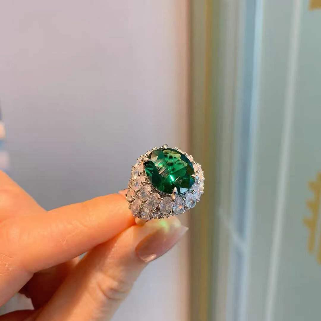 Жіночі каблучки в ретро-стилі: Різнокольорові рубіни, сапфіри та фіолетовий циркон Adjustable
Жіночі каблучки в ретро-стилі: Різнокольорові рубіни, сапфіри та фіолетовий циркон Adjustable