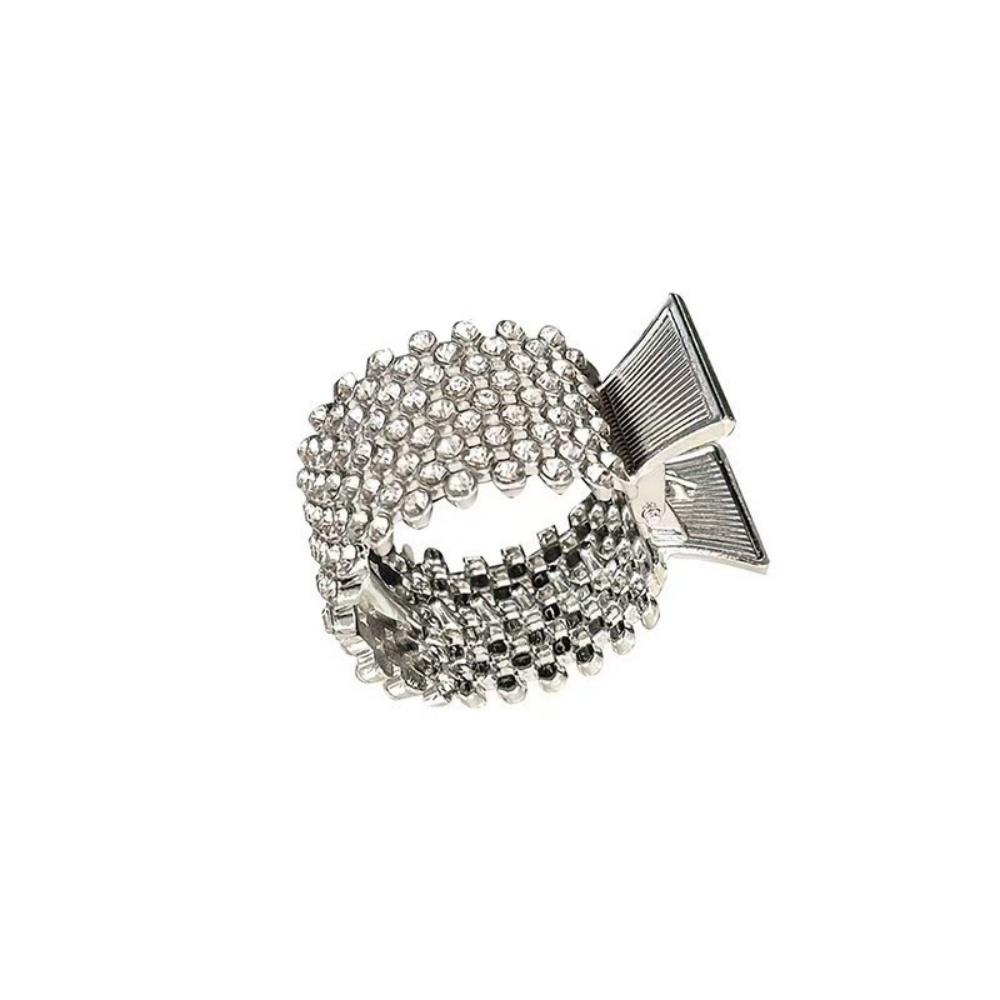 1/3 Pack Full Rhinestone Square Hair Clips, Sparkling Diamond Style, Suitable for Daily Flyaway Control / Commuter Vibe Outfits
1/3 Pack Full Rhinestone Square Hair Clips, Sparkling Diamond Style, Suitable for Daily Flyaway Control / Commuter Vibe Outfits