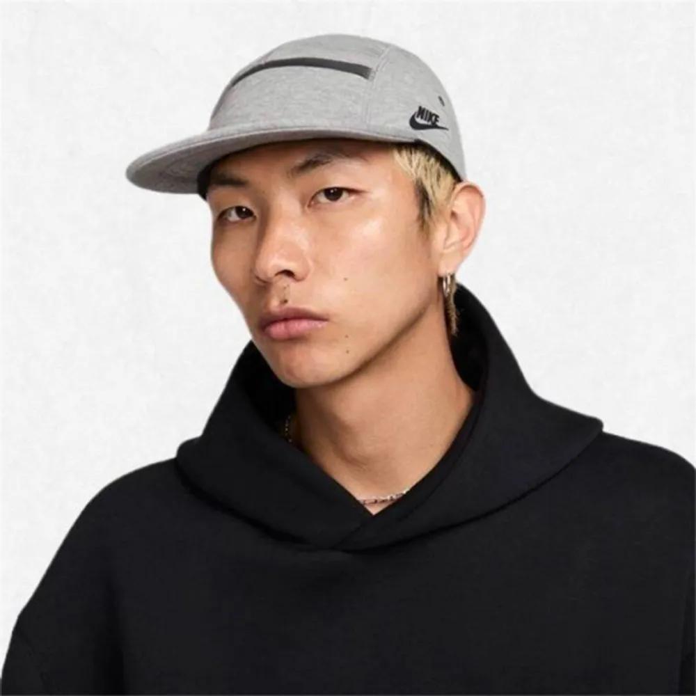 Fly Cap Unstructured Flat Bill Tech Fleece HJ3504-063 2384331 58
Fly Cap Unstructured Flat Bill Tech Fleece HJ3504-063 2384331 58