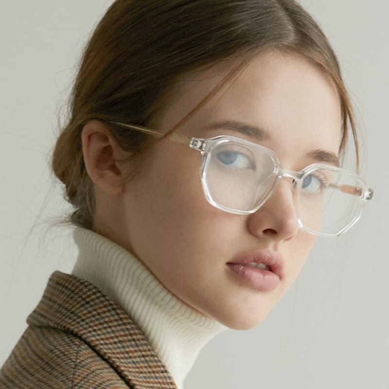 One Brilliant Quincy-OB238-Crystal FREE
One Brilliant Quincy-OB238-Crystal FREE