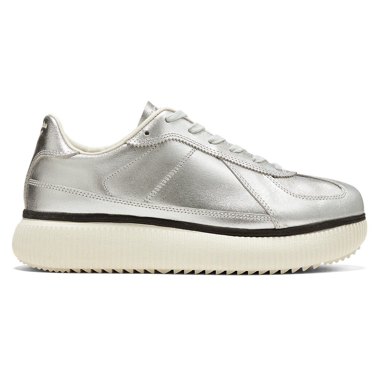 Onitsuka Tiger Delecity Pure Silver 37.5
Onitsuka Tiger Delecity Pure Silver 37.5