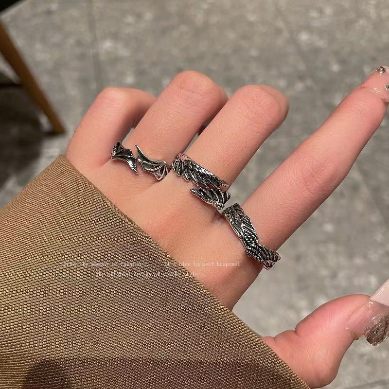 Dark Versatile Demon and Angel Ring Vintage Couple Ring Premium Gothic Personality Black Ring
Dark Versatile Demon and Angel Ring Vintage Couple Ring Premium Gothic Personality Black Ring