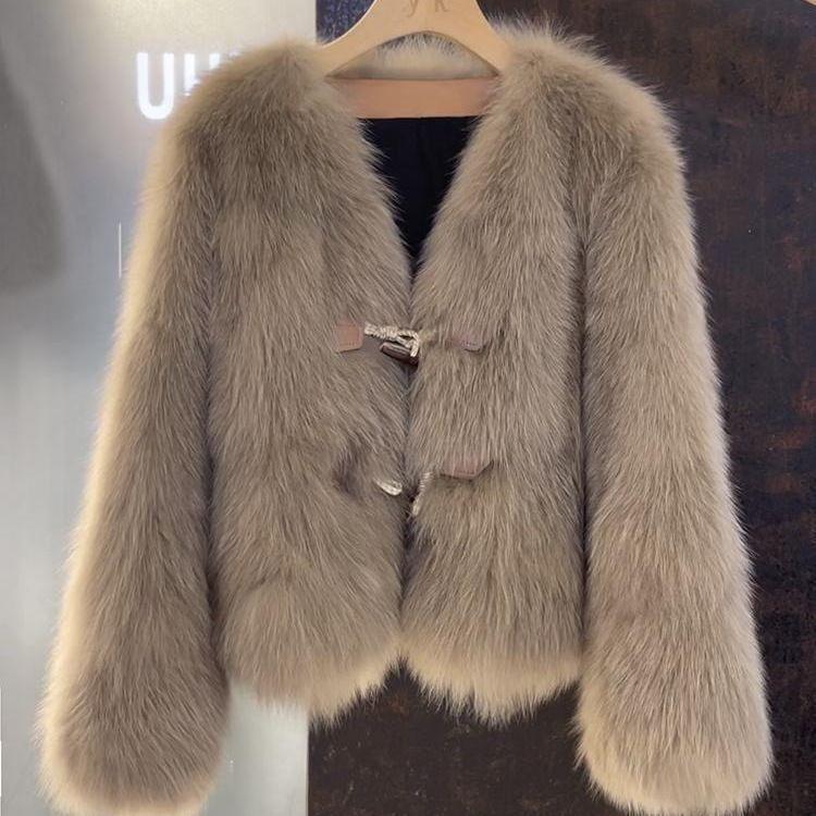 Imitation fox fur jacket short 2 autumn and winter new winter horn button top l 58.5-67.5kg
Imitation fox fur jacket short 2 autumn and winter new winter horn button top l 58.5-67.5kg
