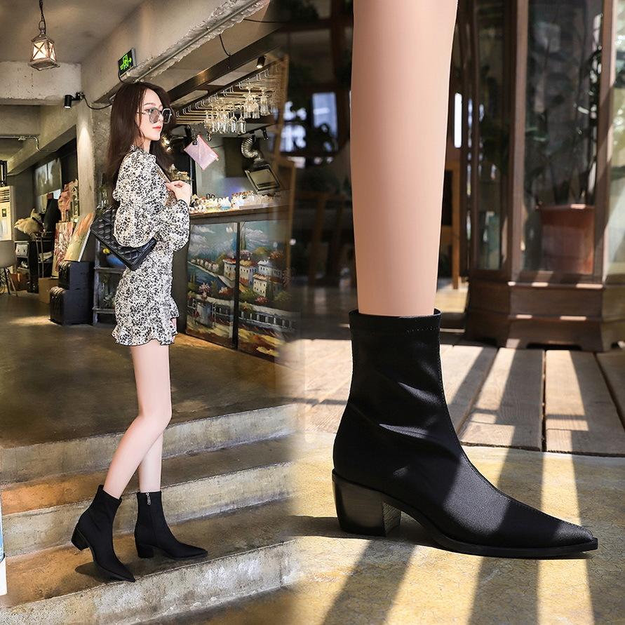 Stylish sexy pedicure slim comfortable thick heel high heel pointed elastic lycra short boots 34 чёрный
Stylish sexy pedicure slim comfortable thick heel high heel pointed elastic lycra short boots 34 чёрный