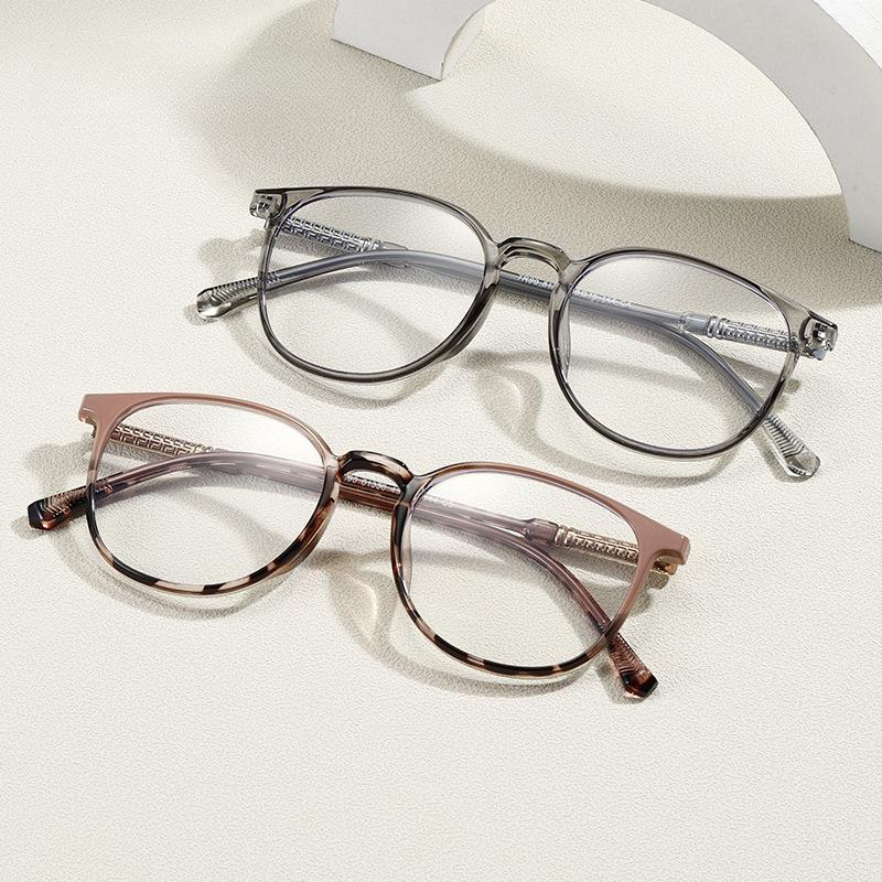 Simple Computer Glasses for Women Unisex Vintage Ultra-light Frames Blue Light Blocking Glasses Eyewear Fashion Women Eyeglasses
Simple Computer Glasses for Women Unisex Vintage Ultra-light Frames Blue Light Blocking Glasses Eyewear Fashion Women Eyeglasses