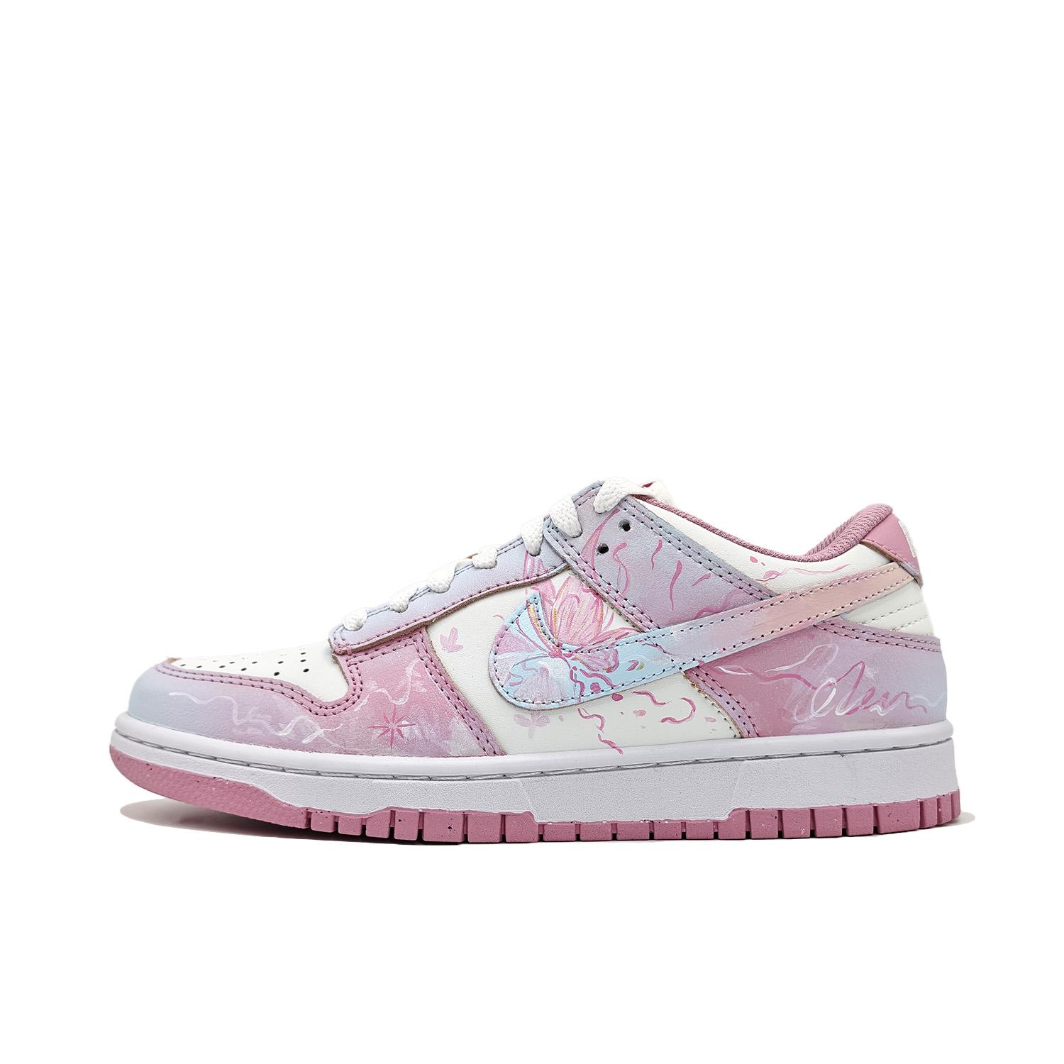 Nike Dunk Butterfly Feather Nichang Abrasion Resistant Low top Skateboard Shoes Women s Pink DD1873-112(Team499-) 39
Nike Dunk Butterfly Feather Nichang Abrasion Resistant Low top Skateboard Shoes Women s Pink DD1873-112(Team499-) 39