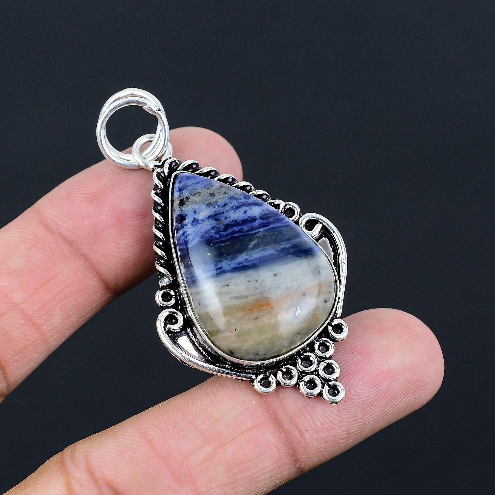 925 Sterling Silver Third Eye Chakra Pear Natural Sodalite Bezel Pendant Jewelry
925 Sterling Silver Third Eye Chakra Pear Natural Sodalite Bezel Pendant Jewelry