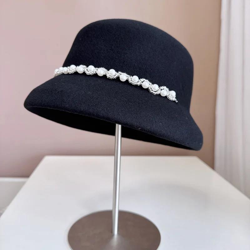 Нежная и элегантная французская шляпка с абажуром и небольшим ароматом, модная блестящая жемчужная цепочка, женская банкетная шляпа-цилиндр M 56-58cm
Нежная и элегантная французская шляпка с абажуром и небольшим ароматом, модная блестящая жемчужная цепочка, женская банкетная шляпа-цилиндр M 56-58cm