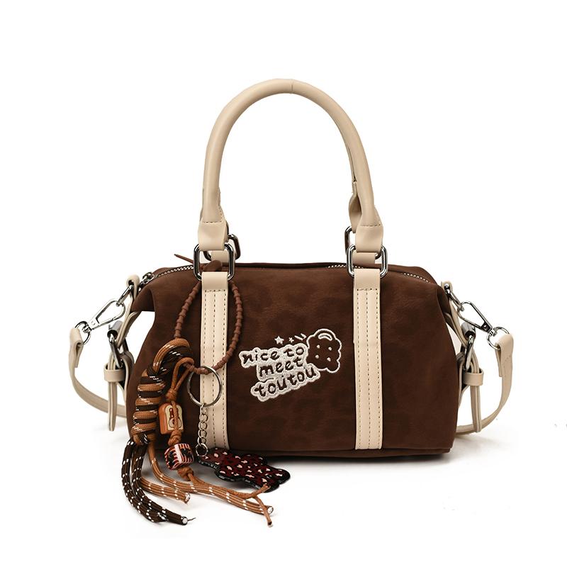 2026 New Versatile Sweet Large Capacity Youth Crossbody Bags Leopard Print Hasp Commuting Suede Shoulder Bags
2026 New Versatile Sweet Large Capacity Youth Crossbody Bags Leopard Print Hasp Commuting Suede Shoulder Bags