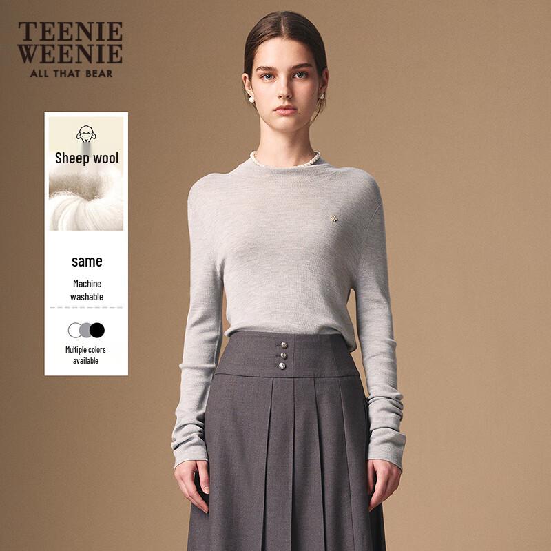 Teenie Weenie Women s Simple Bear Logo Round Neck Sweater M
Teenie Weenie Women s Simple Bear Logo Round Neck Sweater M