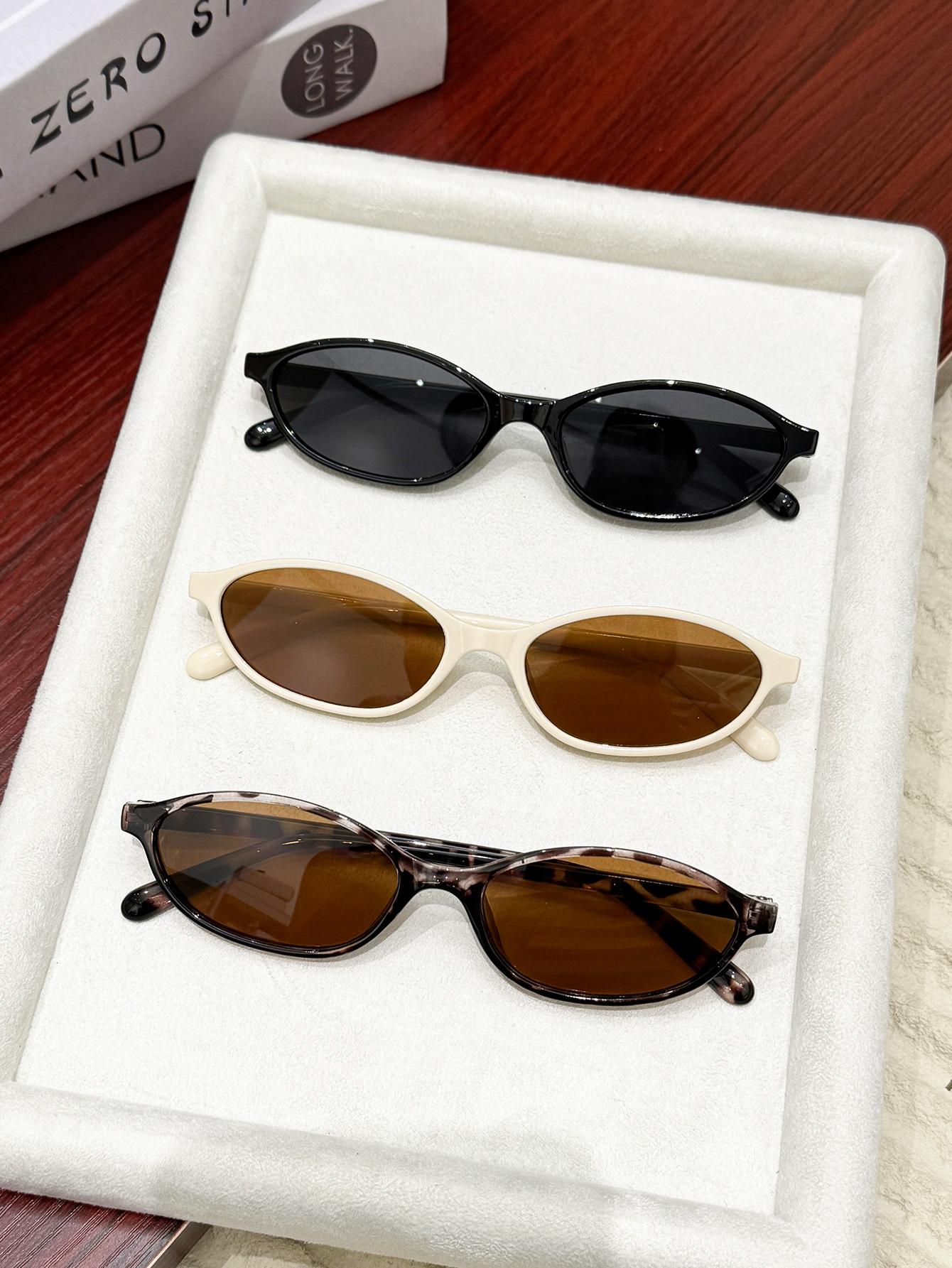 3Pcs Classic Small Oval Frame Oval Anti-Light Glasses for Women, Simple Design, Uv400 Fashionable Glasses, Unisex
3Pcs Classic Small Oval Frame Oval Anti-Light Glasses for Women, Simple Design, Uv400 Fashionable Glasses, Unisex