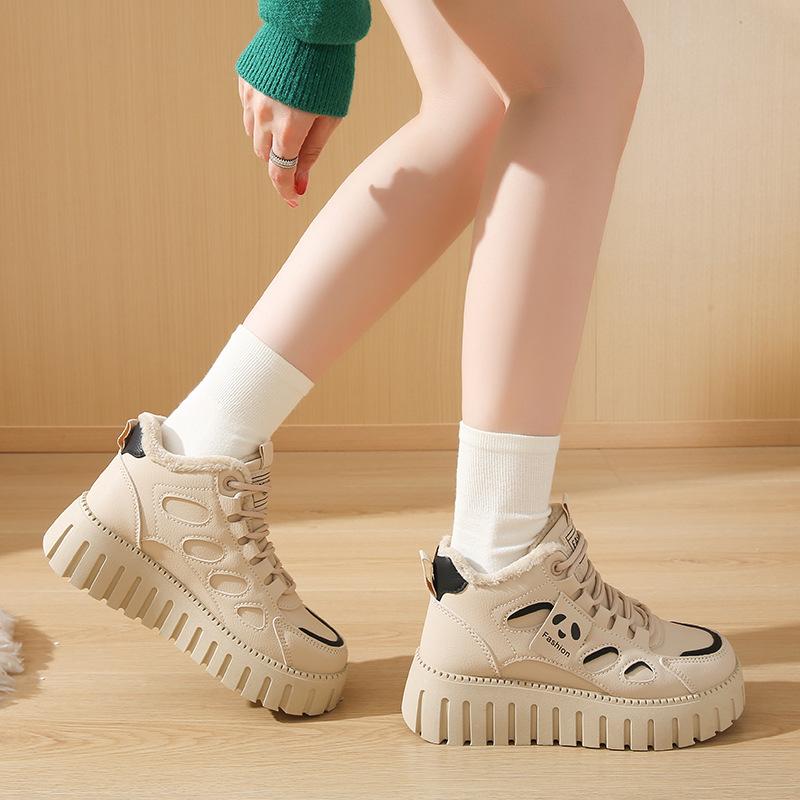 Is the new cotton shoes women s winter velvet sports running shoes casual shoes with higher thick soles 35 коричневий
Is the new cotton shoes women s winter velvet sports running shoes casual shoes with higher thick soles 35 коричневий