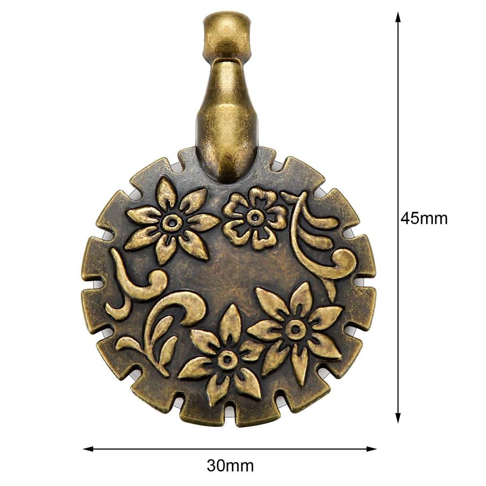 Vintage Thread Cutter Pendants Antique Thread Cutter Metal Yarn Cutter for Home Needlework DIY Craft Tools Sewing Supplies
Vintage Thread Cutter Pendants Antique Thread Cutter Metal Yarn Cutter for Home Needlework DIY Craft Tools Sewing Supplies