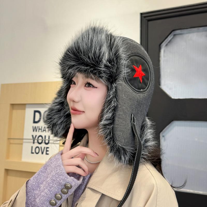New women s flying hat winter ski hat riding windproof and cold ear protection warm hat trendy hat Adjustable сірий колір
New women s flying hat winter ski hat riding windproof and cold ear protection warm hat trendy hat Adjustable сірий колір