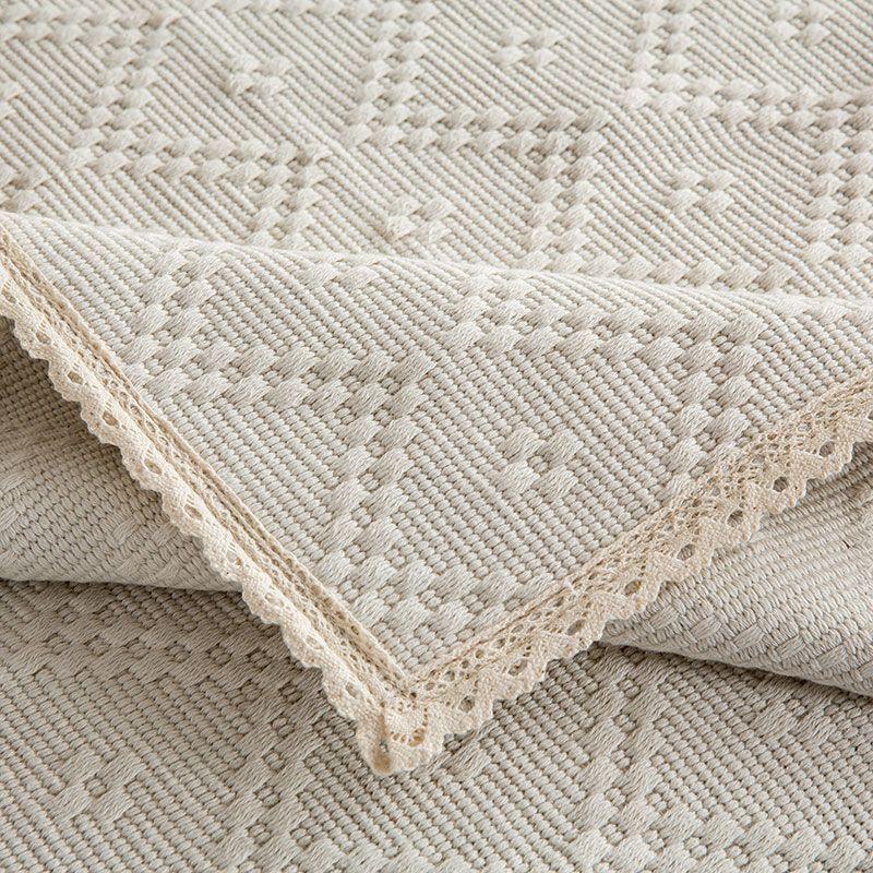 Осень и Зима Ткань Подлокотника Бежевый Современная Подушка для Дивана Quilted white lace 50*70cm can be used as armrest
Осень и Зима Ткань Подлокотника Бежевый Современная Подушка для Дивана Quilted white lace 50*70cm can be used as armrest