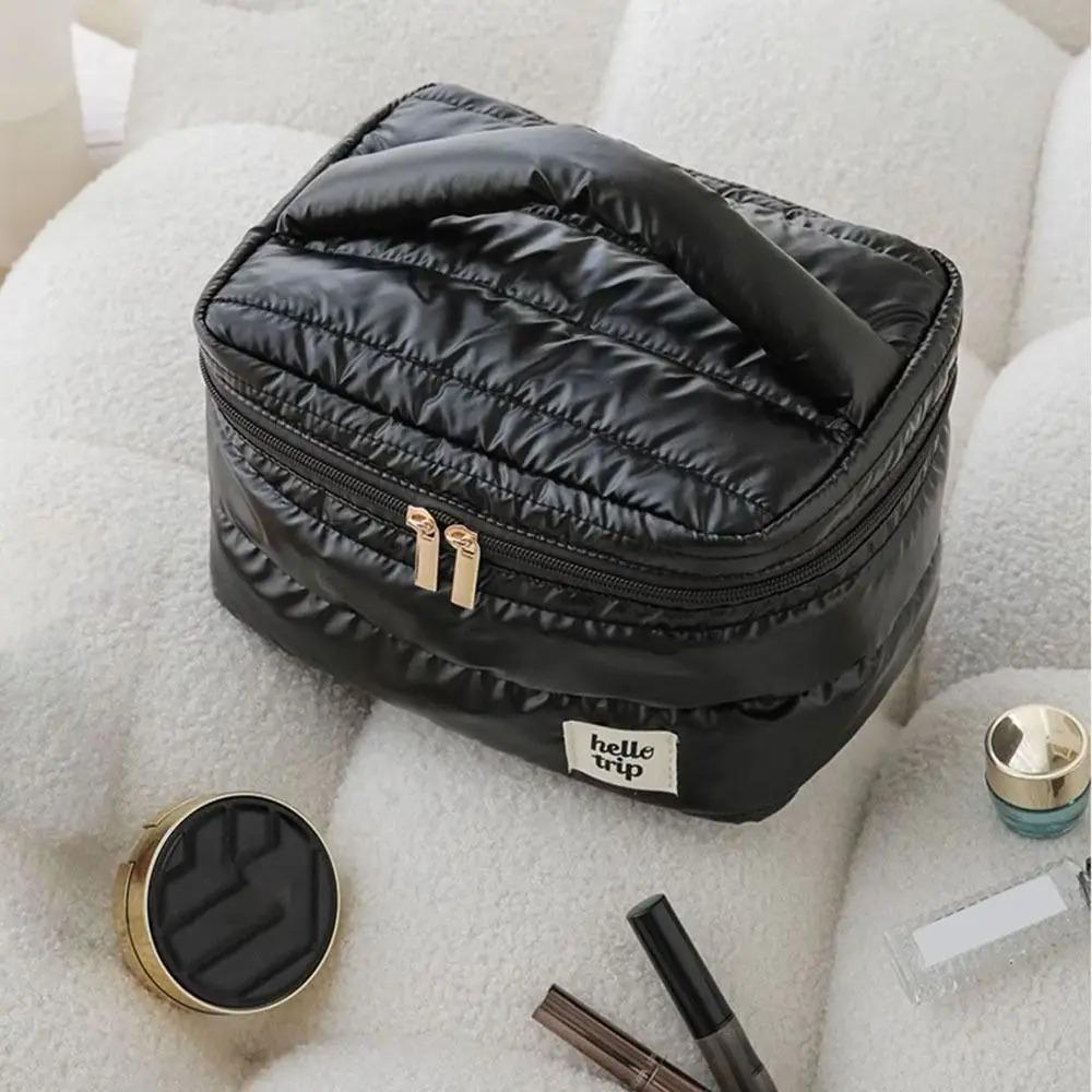 Large Capacity Quilting Cotton Makeup Bag Shock Resistance Travel Toiletry Case Home White M
Large Capacity Quilting Cotton Makeup Bag Shock Resistance Travel Toiletry Case Home White M