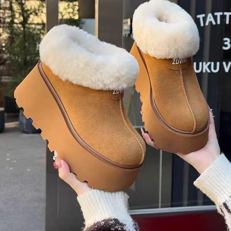 Women s Lightweight Slip-On Thick-Sole Winter Insulated Snow Boots with Fleece Lining, Slip-Resistant and Durable Casual Cotton Boots 35
Women s Lightweight Slip-On Thick-Sole Winter Insulated Snow Boots with Fleece Lining, Slip-Resistant and Durable Casual Cotton Boots 35