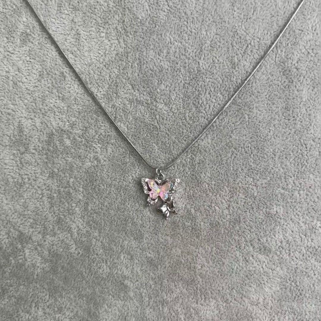 Laser Symphony Butterfly Zircon Necklace Women s New Light Luxury Niche Fashion Exquisite Sweet, Cool Style
Laser Symphony Butterfly Zircon Necklace Women s New Light Luxury Niche Fashion Exquisite Sweet, Cool Style