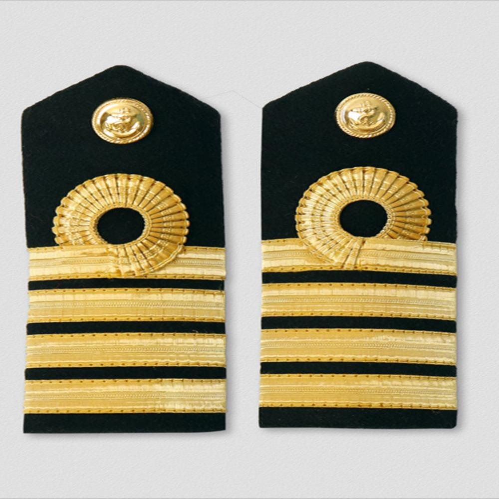 Indian silk seaman captain epaulettes hard epaulettes plate gold silk embroidered epaulettes anchor blades uniform epaulettes aviation epaulettes чёрный
Indian silk seaman captain epaulettes hard epaulettes plate gold silk embroidered epaulettes anchor blades uniform epaulettes aviation epaulettes чёрный
