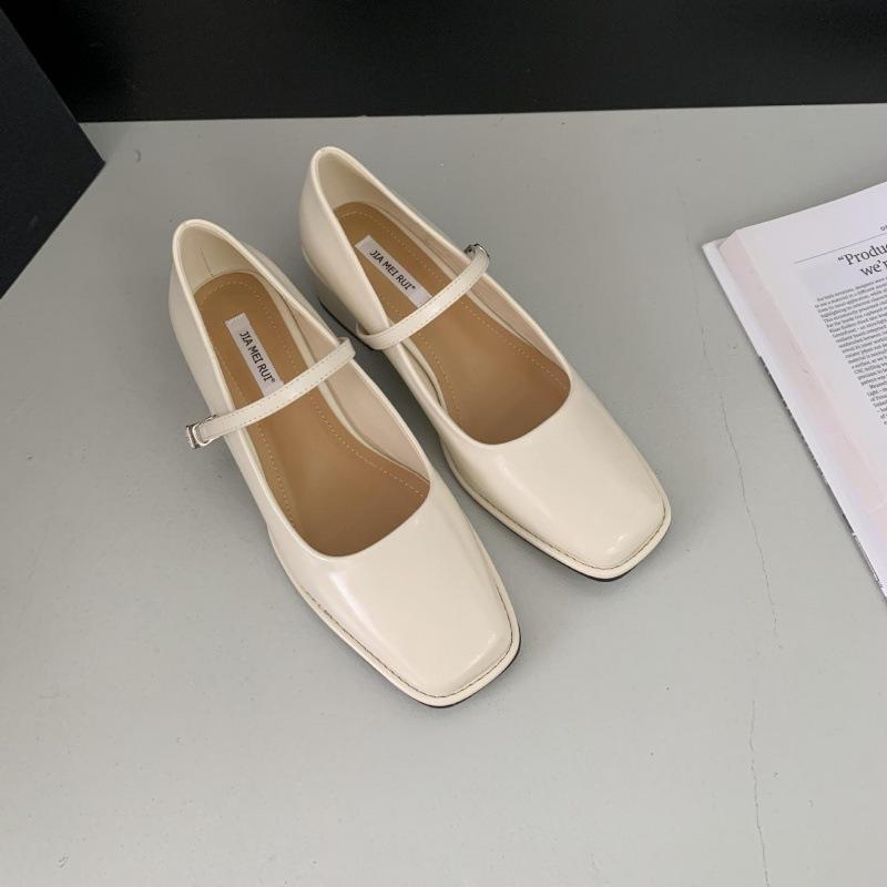 2025 spring and autumn new middle heel French niche Mary Jane thick heel single shoes women s retro word with square head cool 39
2025 spring and autumn new middle heel French niche Mary Jane thick heel single shoes women s retro word with square head cool 39