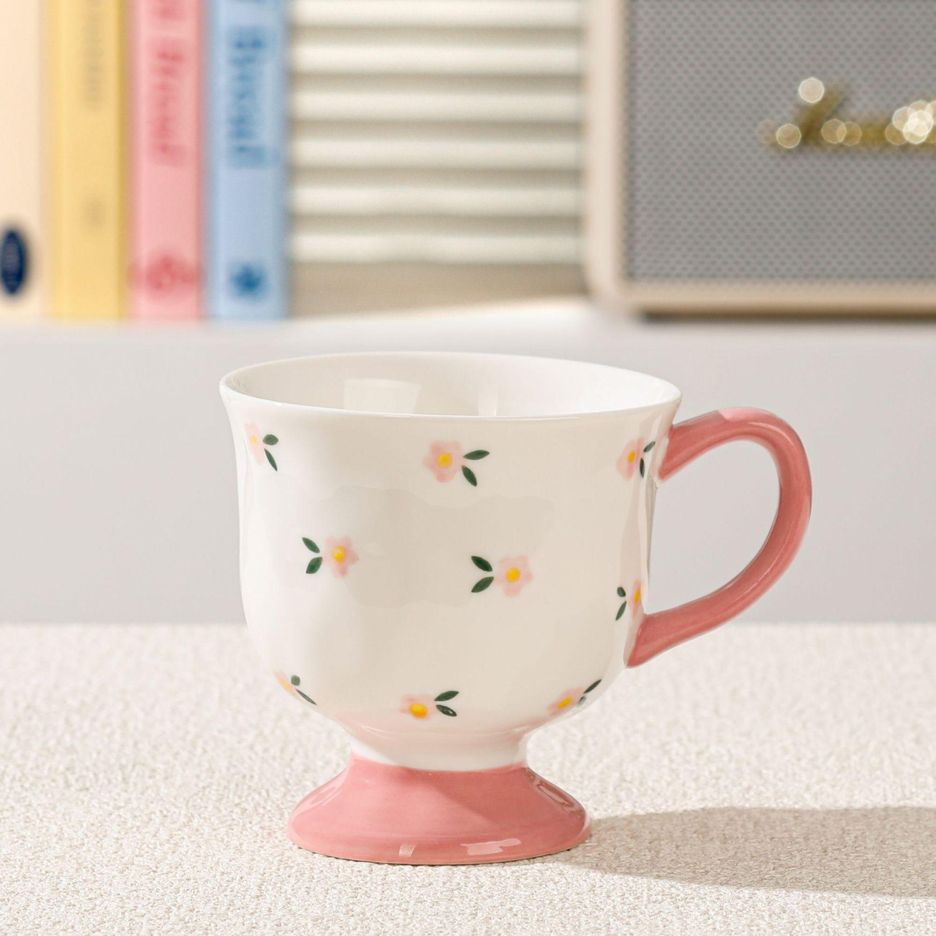 Hand Painted Red Love Ceramic Mug High Value Water Cup Creative Cup Couple Souvenir Coffee Cup Cute 501-600ml
Hand Painted Red Love Ceramic Mug High Value Water Cup Creative Cup Couple Souvenir Coffee Cup Cute 501-600ml