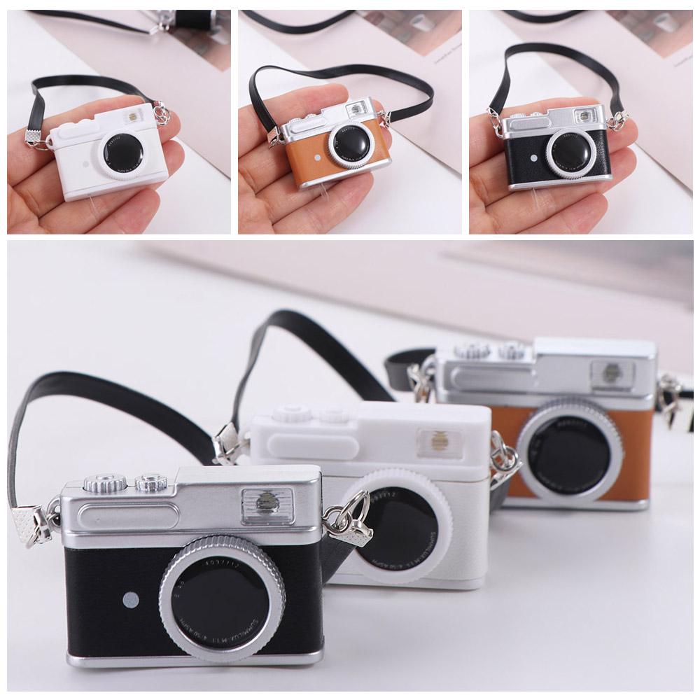 Photographic Prop Simulation Camera Witn Flash Lamp Dollhouse Mini Digital Camera 1/12 Doll білий
Photographic Prop Simulation Camera Witn Flash Lamp Dollhouse Mini Digital Camera 1/12 Doll білий