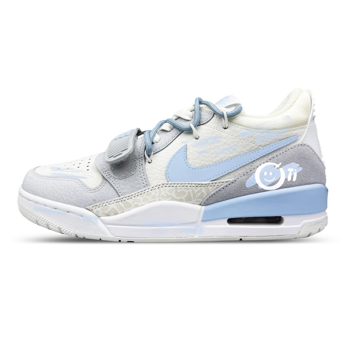 Jordan Legacy 312 Low top Vintage Basketball Shoes Men s White Gray HQ1190-101(Team1298-312) 46
Jordan Legacy 312 Low top Vintage Basketball Shoes Men s White Gray HQ1190-101(Team1298-312) 46