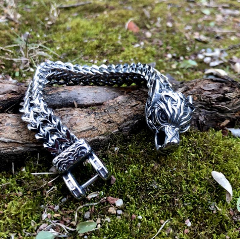 Высокое качество Never Fade Rock Viking Wolf Браслет Мужчины Нержавеющая сталь Сетка Цепочка Открытый рот Волк Панк Браслет Байкер Ювелирные изделия
Высокое качество Never Fade Rock Viking Wolf Браслет Мужчины Нержавеющая сталь Сетка Цепочка Открытый рот Волк Панк Браслет Байкер Ювелирные изделия