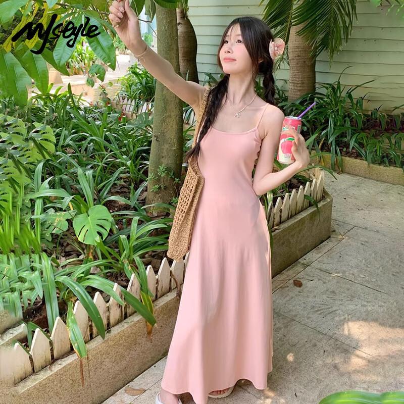 Элегантное длинное платье А-силуэта на бретельках в стиле MJ для женщин M
Элегантное длинное платье А-силуэта на бретельках в стиле MJ для женщин M