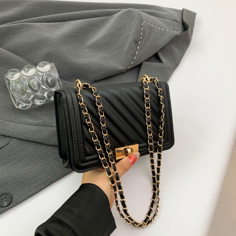 Bag women s autumn new trendy fashion trend personalized small square bag temperament shoulder crossbody armpit bag чёрный
Bag women s autumn new trendy fashion trend personalized small square bag temperament shoulder crossbody armpit bag чёрный