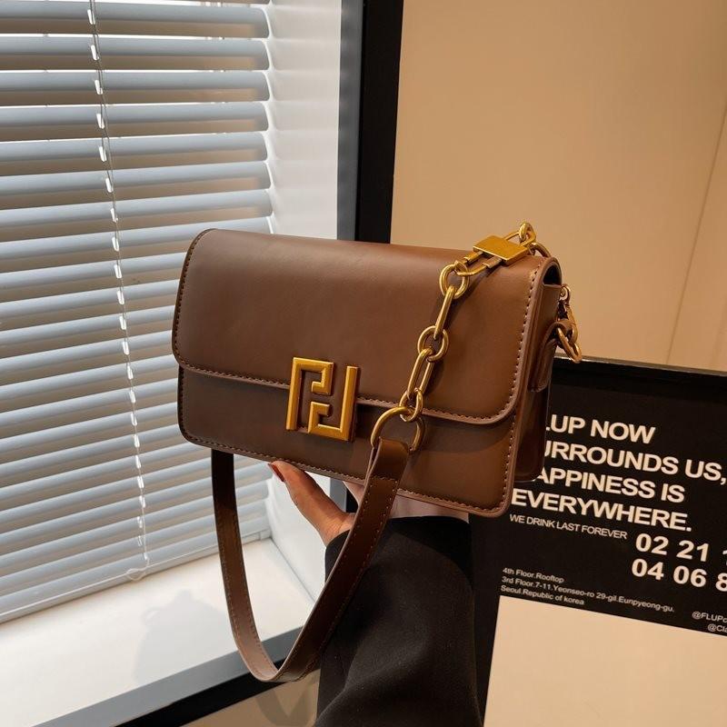 Elegant Small Shoulder Bag For Women Vintage Chic Fashion Retro Design With Long Strap кофейный
Elegant Small Shoulder Bag For Women Vintage Chic Fashion Retro Design With Long Strap кофейный