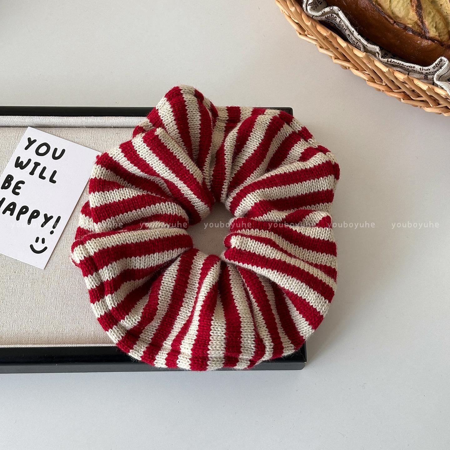 Knitted striped foreign style large intestine hair band female hair tie headrope hair accessories
Knitted striped foreign style large intestine hair band female hair tie headrope hair accessories