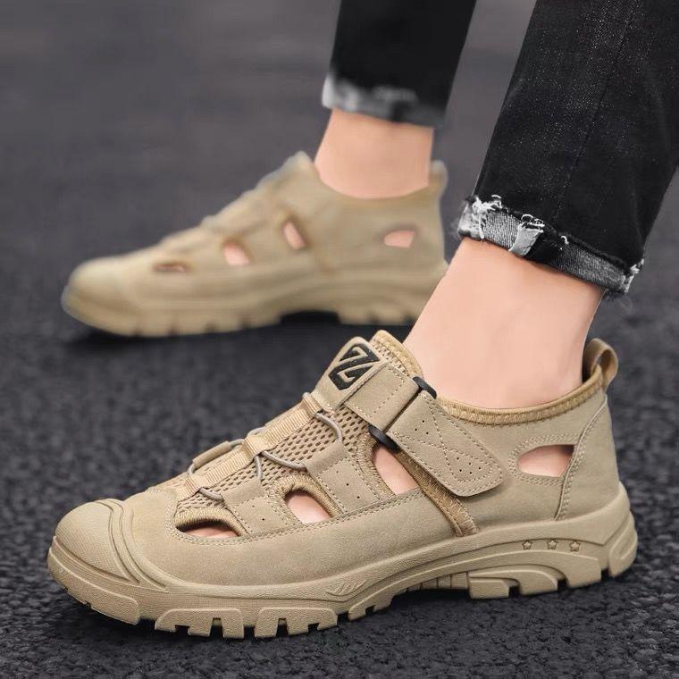 New Summer Outdoors Penetration Men s Sandals Hollow Sandals Men Summer Wear-resistant Non-slip Toe Cap Beach Shoes
New Summer Outdoors Penetration Men s Sandals Hollow Sandals Men Summer Wear-resistant Non-slip Toe Cap Beach Shoes