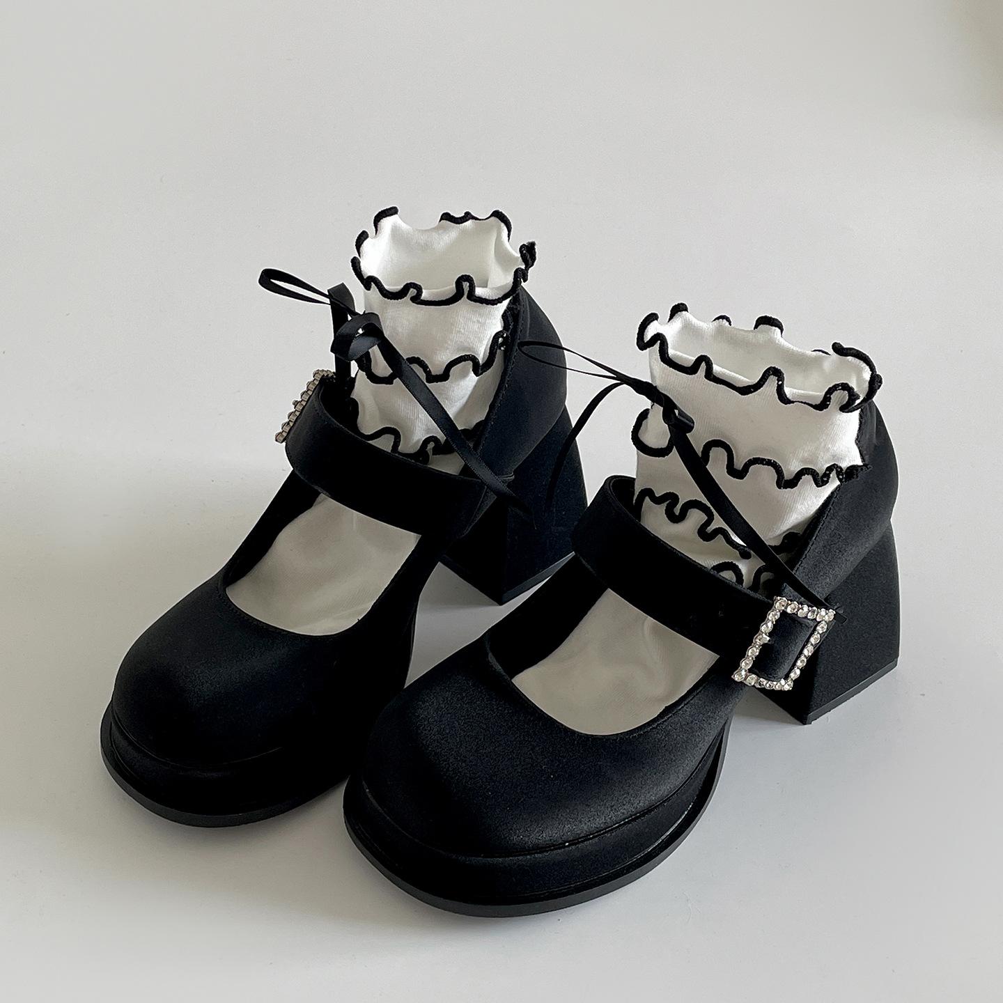 Black French retro thick heel high heels women s summer 2025 new with skirt versatile light mouth Mary Jane single shoes 39 чорний
Black French retro thick heel high heels women s summer 2025 new with skirt versatile light mouth Mary Jane single shoes 39 чорний