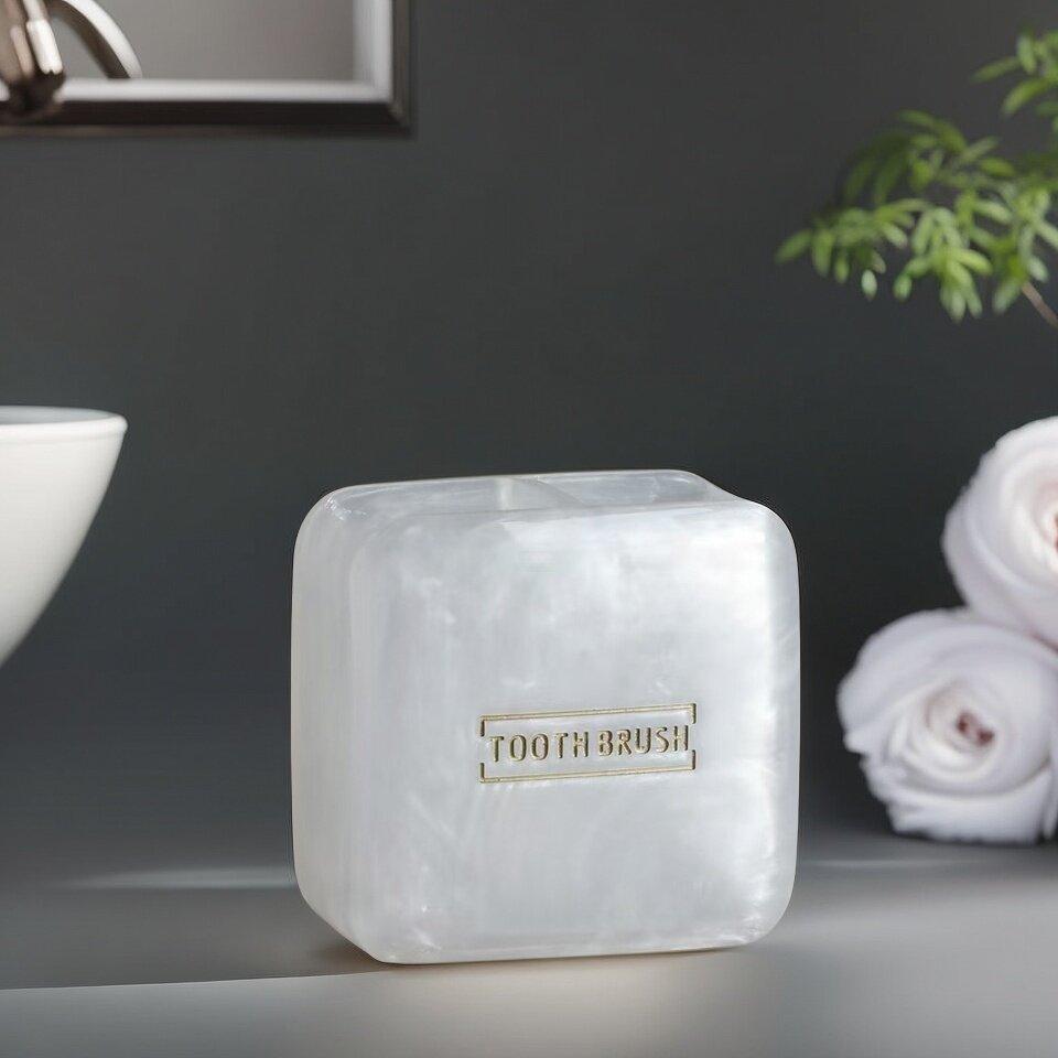 Modern White Pearlescent Resin Bath Accessories Set Gold Lettering Soap Dispenser and Toothbrush Box Bathroom Decoration
Modern White Pearlescent Resin Bath Accessories Set Gold Lettering Soap Dispenser and Toothbrush Box Bathroom Decoration