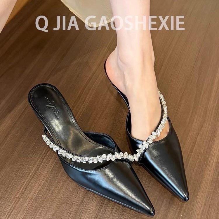 2025 new spring and summer bag head empty single shoes bow sandals simple fashion high heels sandals 35 чорний
2025 new spring and summer bag head empty single shoes bow sandals simple fashion high heels sandals 35 чорний