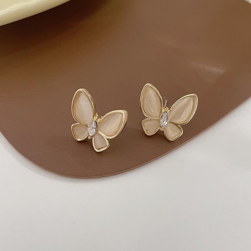 Серьги-бабочки из серебра 925 пробы с кошачьим глазом: Минималистичный дизайн, легкая роскошь, женские пусеты B456
Серьги-бабочки из серебра 925 пробы с кошачьим глазом: Минималистичный дизайн, легкая роскошь, женские пусеты B456