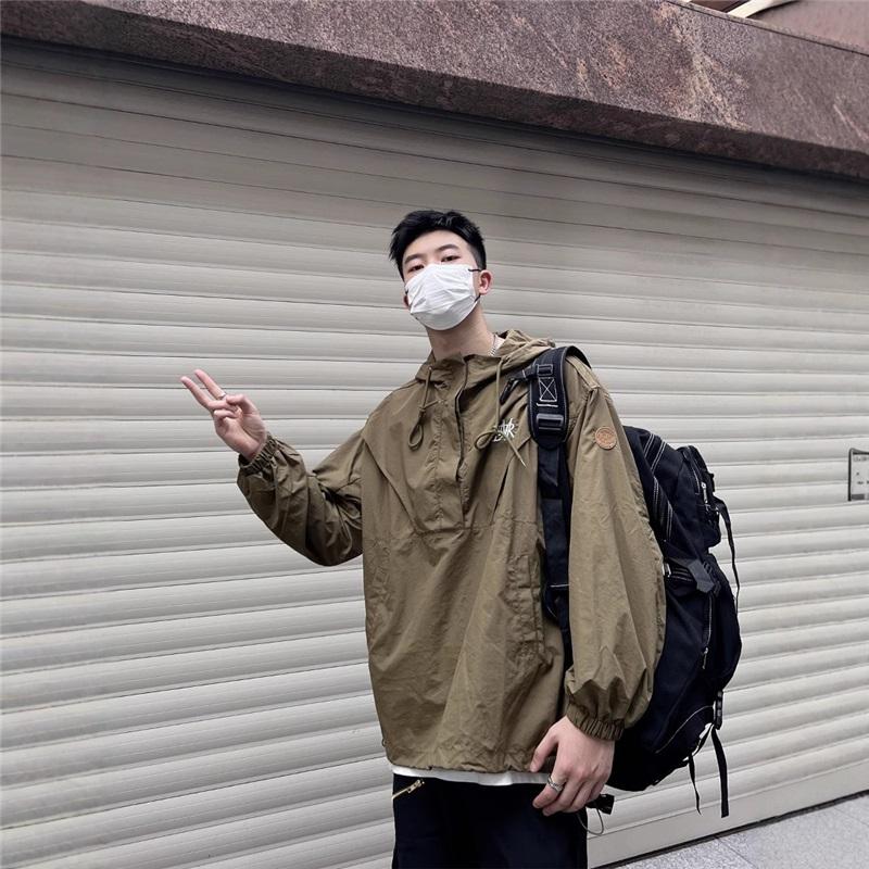 American Retro Hooded Jacket For Men And Women Lightweight Windproof Jacket L армия зеленый
American Retro Hooded Jacket For Men And Women Lightweight Windproof Jacket L армия зеленый