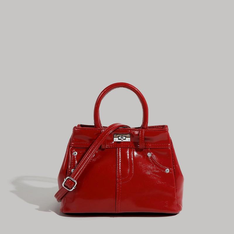 High-end Hand-held Korean Ins Trendy Shoulder Bag 2025 New Niche Simple Fashionable Small Square Temperament Female червоний
High-end Hand-held Korean Ins Trendy Shoulder Bag 2025 New Niche Simple Fashionable Small Square Temperament Female червоний