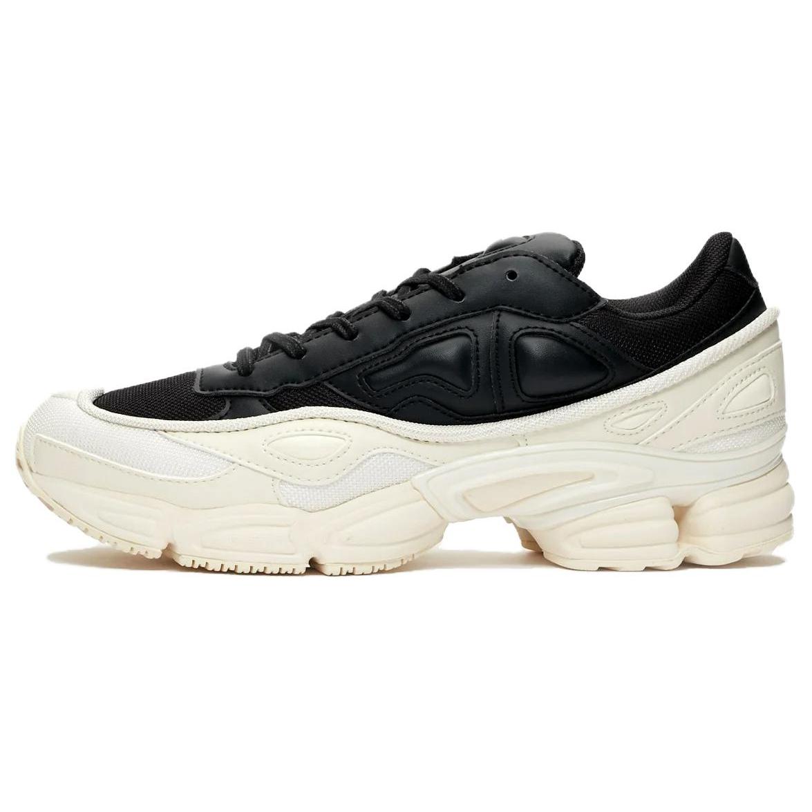 Ozweego Raf Simons x Ozweego Adidas Originals Кремово-білий F34264 40⅔
Ozweego Raf Simons x Ozweego Adidas Originals Кремово-білий F34264 40⅔
