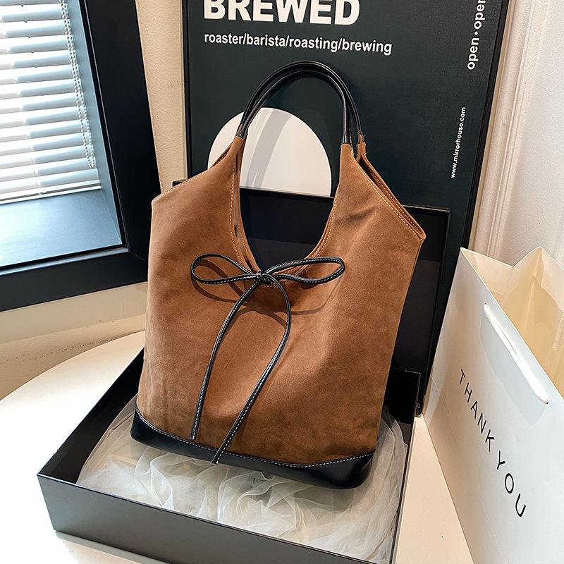 Сумка-тоут из замши с плетением, сумка для поездок на работу, женская сумка в стиле ретро премиум-класса темно-коричневого
Сумка-тоут из замши с плетением, сумка для поездок на работу, женская сумка в стиле ретро премиум-класса темно-коричневого