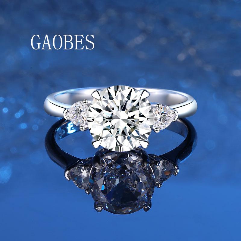 Elegant 4.5 Carat Diamond Inlaid Ice Flower 925 Sterling Silver Ring for Women - Light Luxury Fashion Wedding Band Size 8 белый/алмаз
Elegant 4.5 Carat Diamond Inlaid Ice Flower 925 Sterling Silver Ring for Women - Light Luxury Fashion Wedding Band Size 8 белый/алмаз
