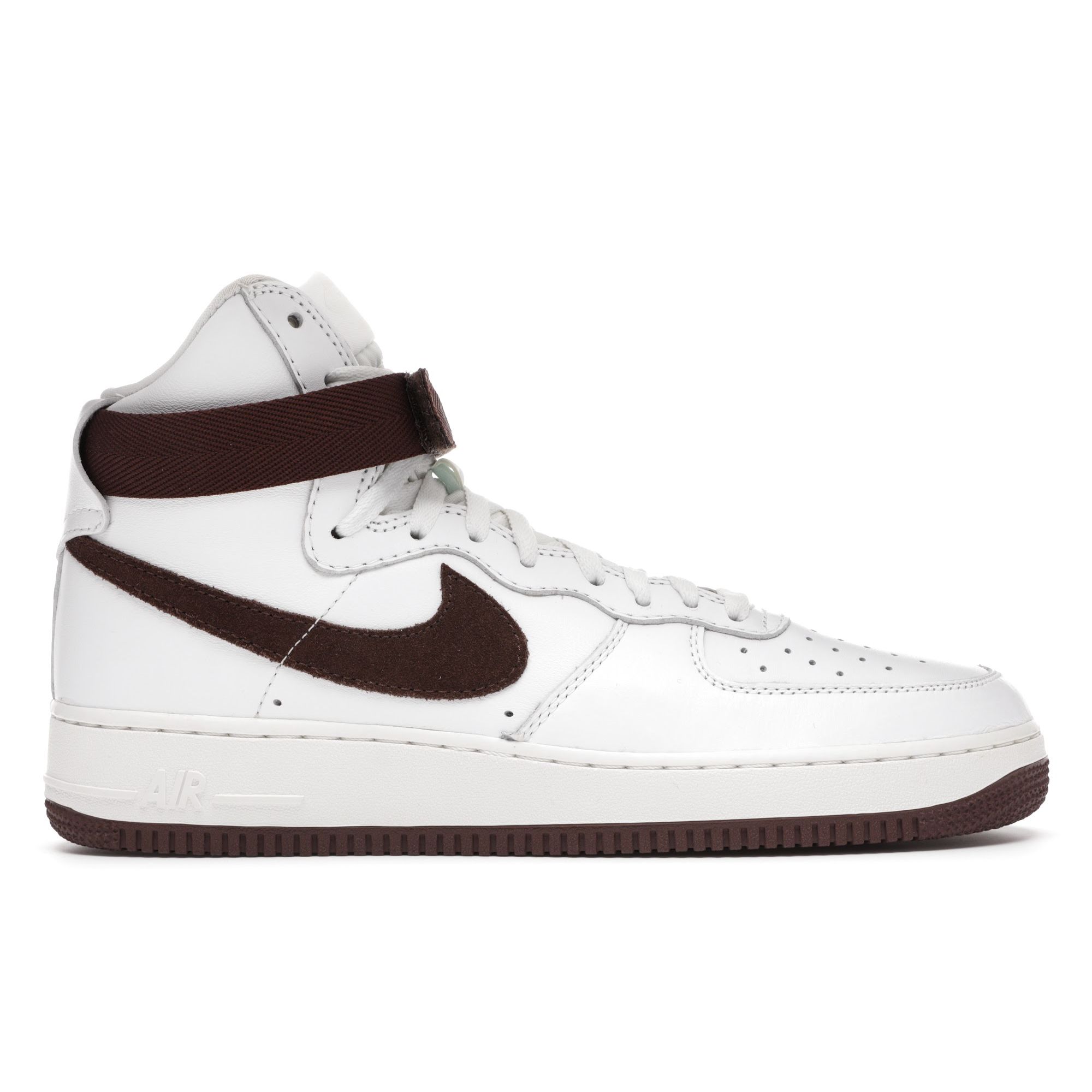 Мужские кроссовки Nike Air Force 1 High Retro QS White Chocolate Summit-White 743546-102
Мужские кроссовки Nike Air Force 1 High Retro QS White Chocolate Summit-White 743546-102