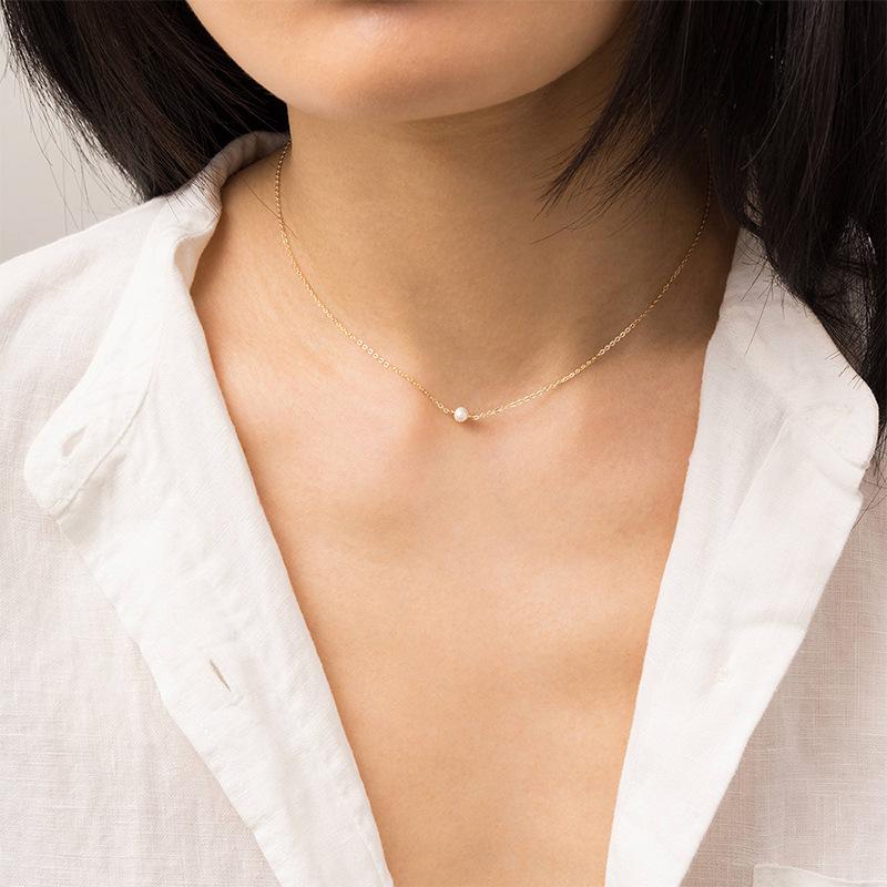 St. Delan Freshwater Pearl Necklace - Elegant, Simple, and Modern Stainless Steel Choker
St. Delan Freshwater Pearl Necklace - Elegant, Simple, and Modern Stainless Steel Choker