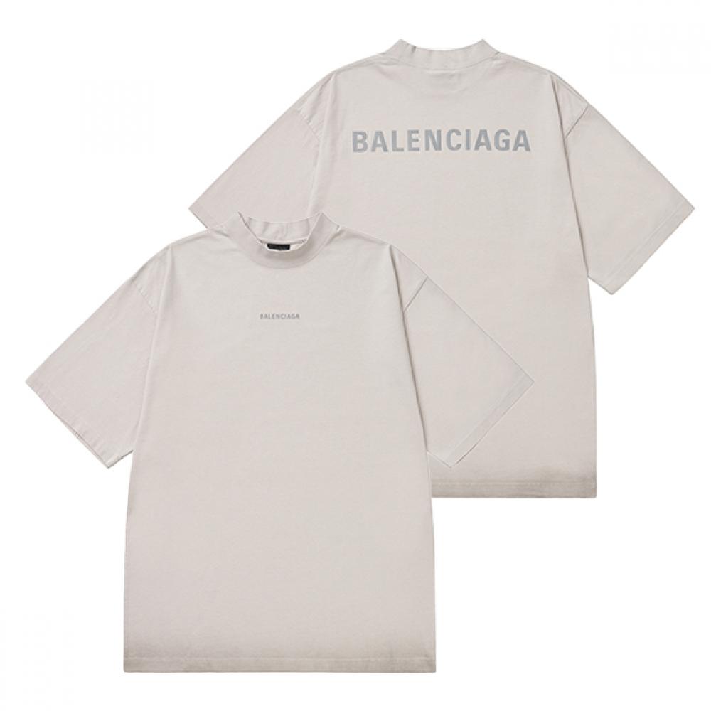 Balenciaga 764235 Tqvn1 9016 Чоловіча футболка з коротким рукавом та принтом логотипу на спині 764235 TQVN1 9016 (L)
Balenciaga 764235 Tqvn1 9016 Чоловіча футболка з коротким рукавом та принтом логотипу на спині 764235 TQVN1 9016 (L)
